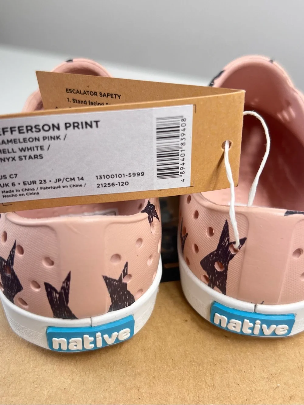 Native Jefferson Print Kids Size C7 Chameleon Pink Onyx Stars Shoes NIB